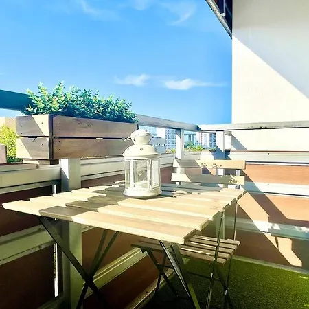 Apartment Airport Expo